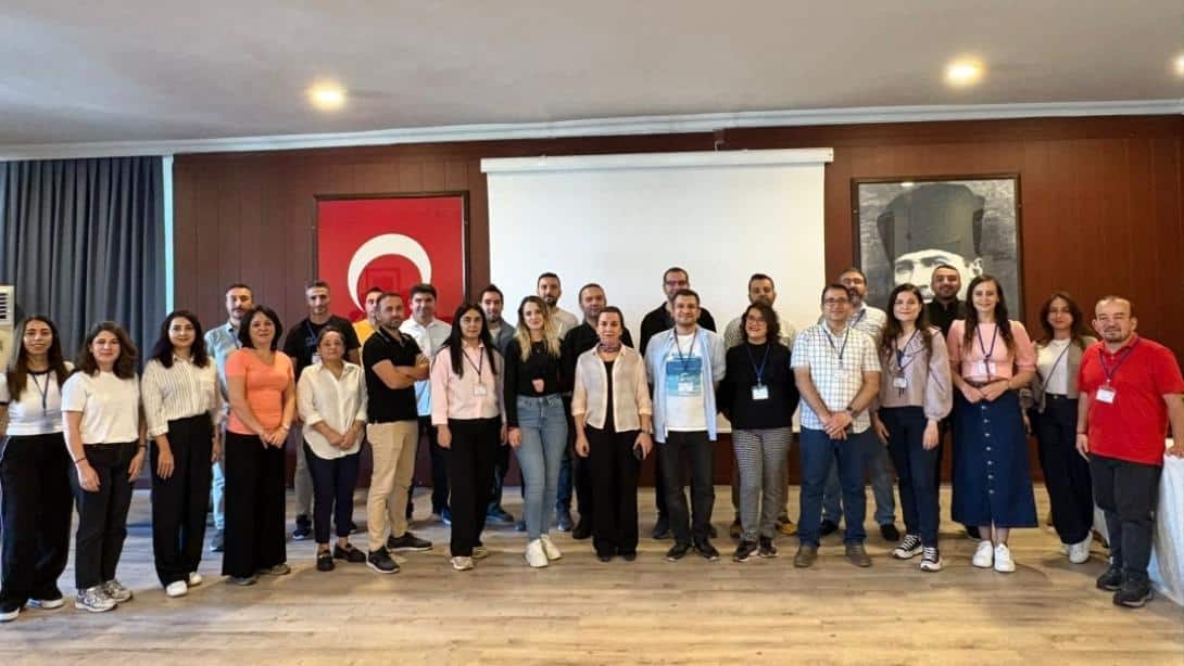 DİJİTAL BECERİLERİN İZLENMESİ VE DEĞERLENDİRİLMESİ ÇALIŞTAYI GERÇEKLEŞTİRİLDİ